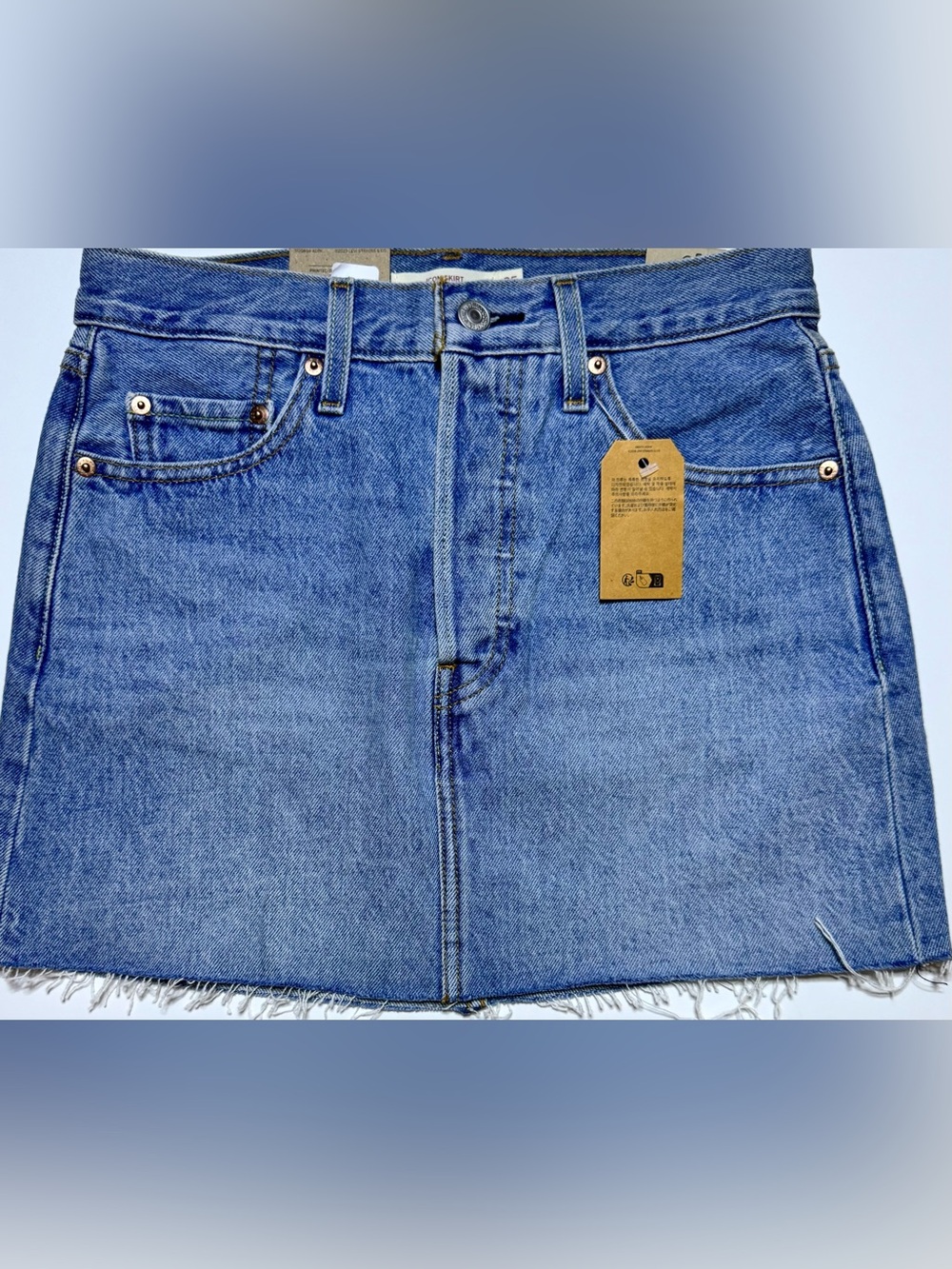 NWT Levi’s Icon Denim Mini Skirt Size 25 | Mid Rise Button Fly Raw Hem
